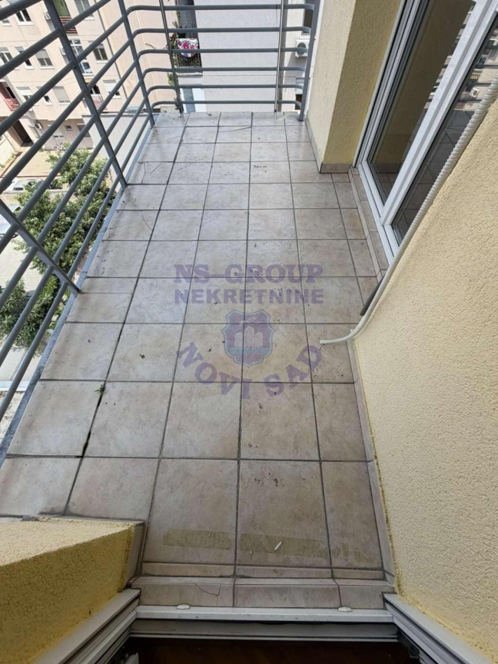 Slika 6 - Izuzetan dvosoban stan površine 61 m², smešten u samom centru Novog Sada
