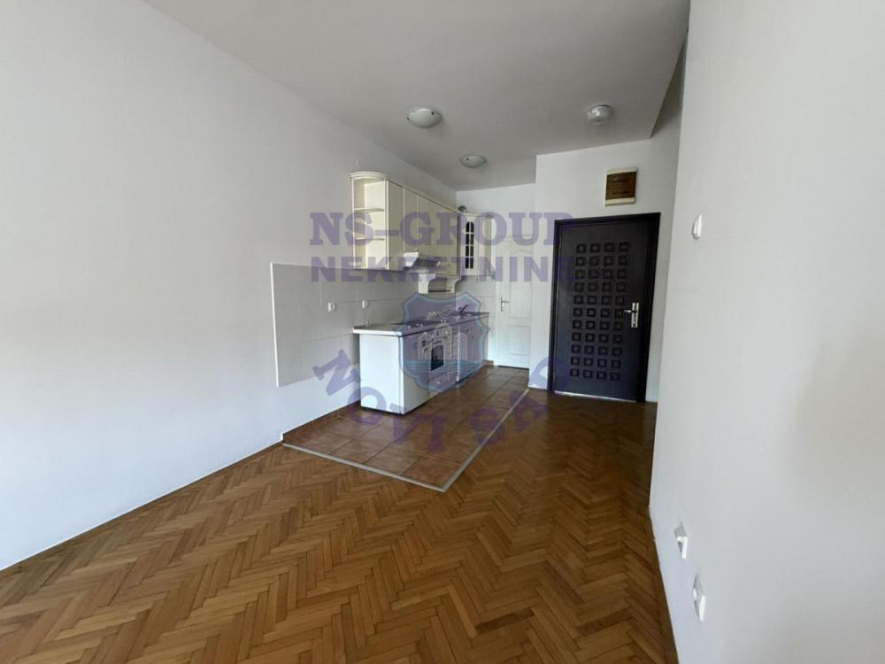 Slika 3 - Izuzetan dvosoban stan površine 61 m², smešten u samom centru Novog Sada