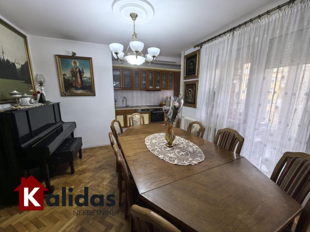 Slika 3 - Stan,NOVI SAD,CENTAR,kv: 104, € 257500, ID: 1008658