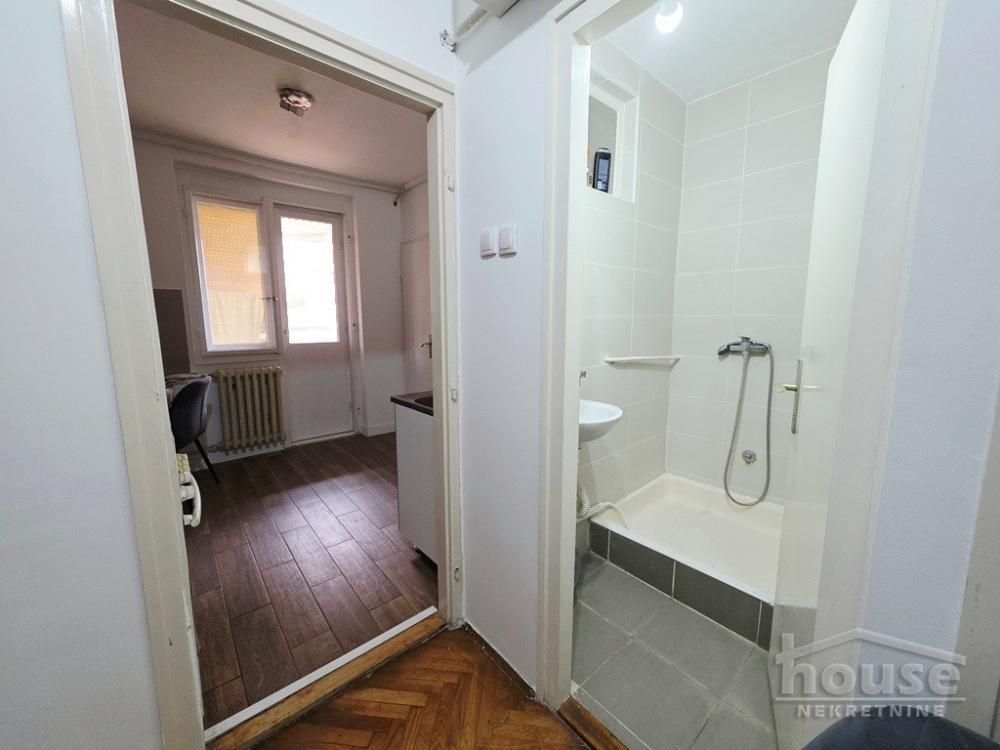 Slika 9 - Stan,NOVI SAD,GRBAVICA,kv: 48.00, € 120000, ID: 1063540
