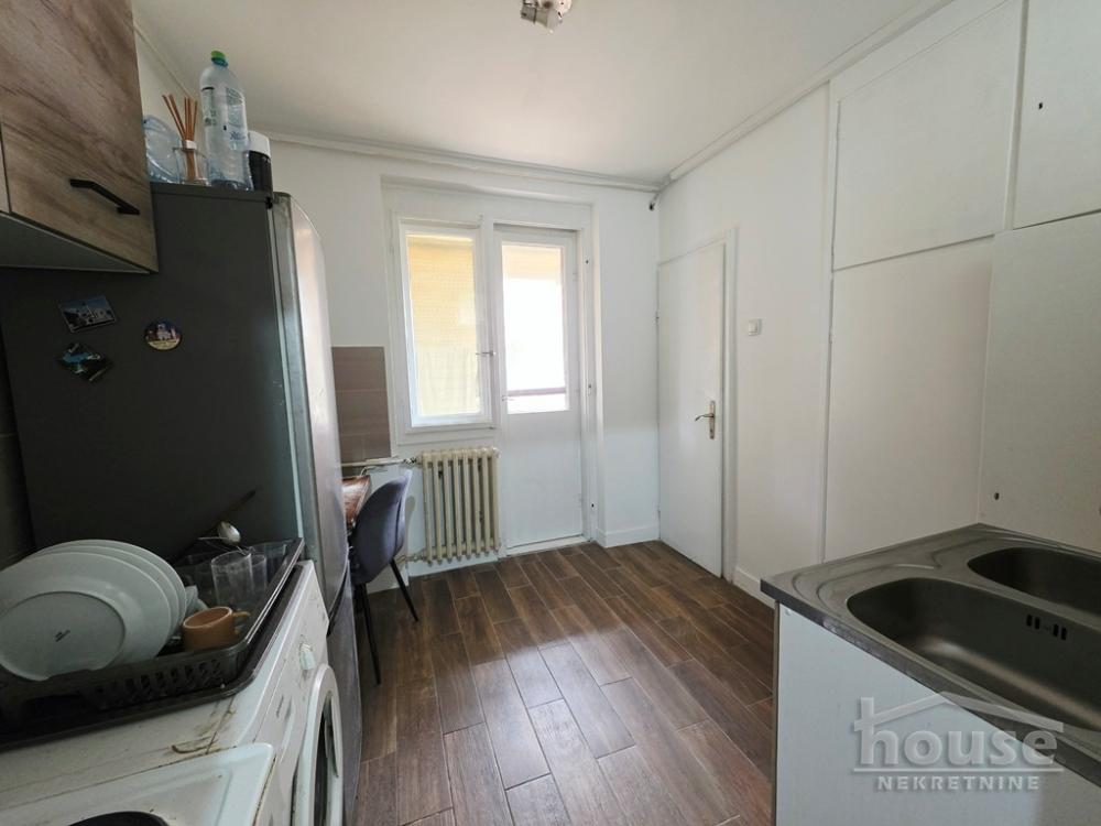 Slika 3 - Stan,NOVI SAD,GRBAVICA,kv: 48.00, € 120000, ID: 1063540