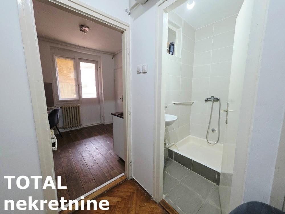Slika 9 - Stan,NOVI SAD,GRBAVICA,kv: 48.00, € 120000, ID: 1100388