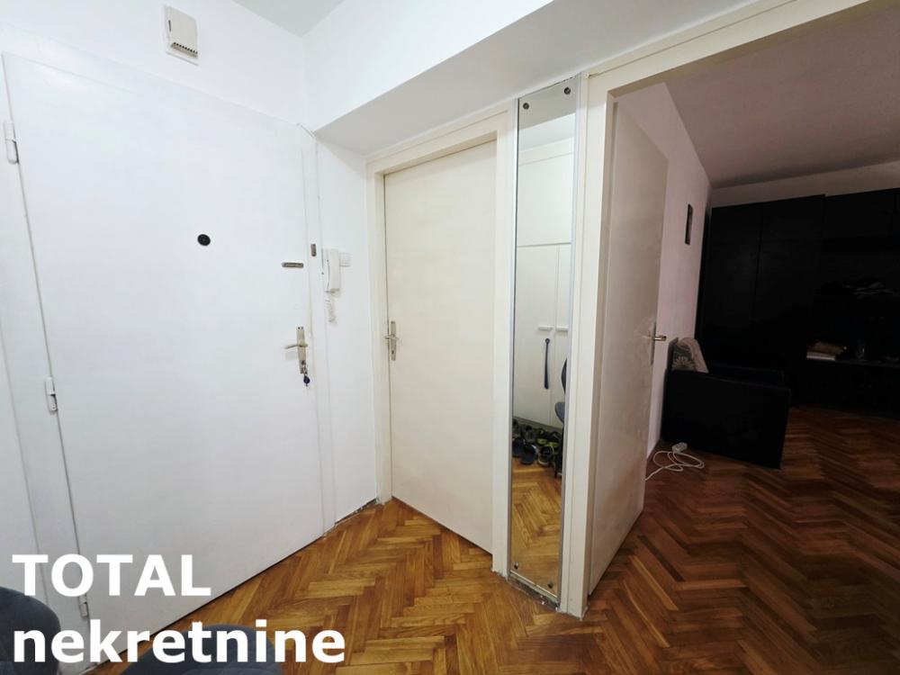 Slika 10 - Stan,NOVI SAD,GRBAVICA,kv: 48.00, € 120000, ID: 1100388