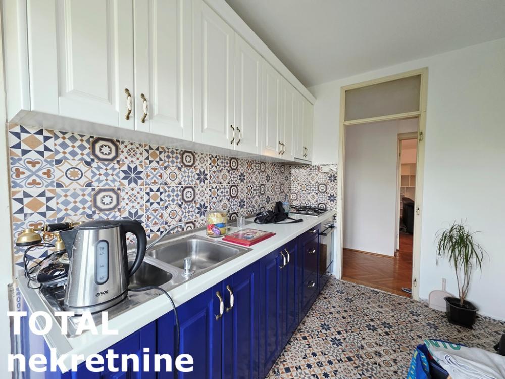 Slika 5 - Stan,NOVI SAD,CARA DUSANA,kv: 58.00, € 140000, ID: 1102772