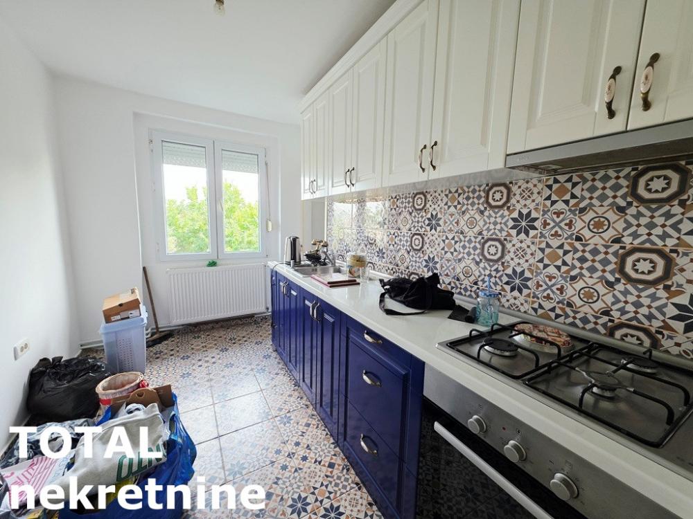 Slika 4 - Stan,NOVI SAD,CARA DUSANA,kv: 58.00, € 140000, ID: 1102772