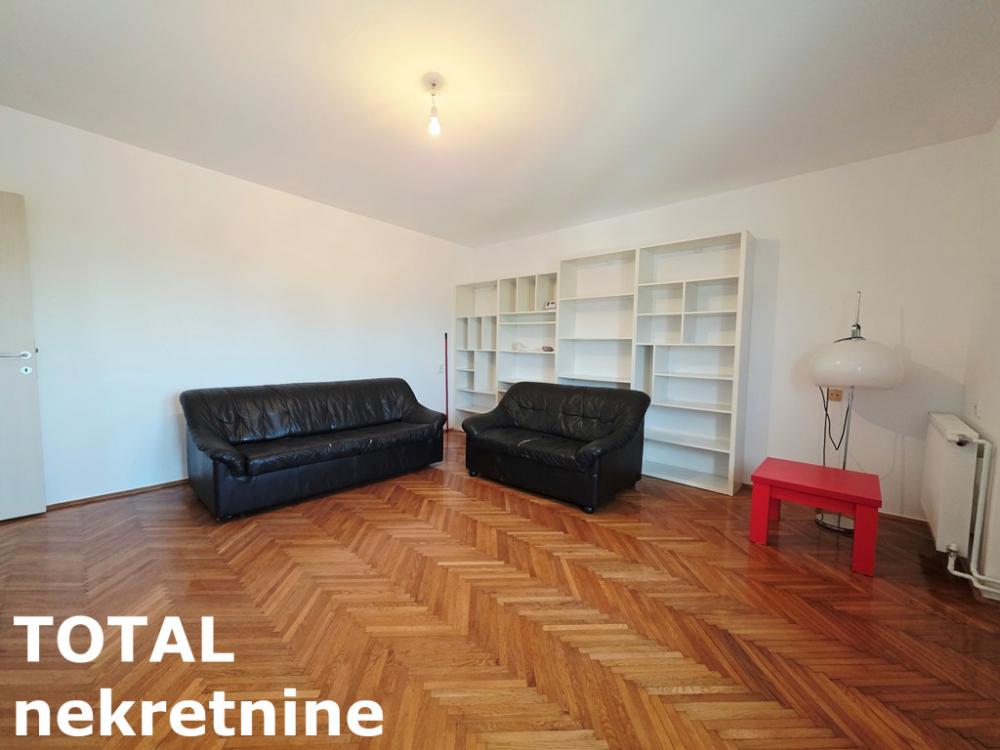 Slika 1 - Stan,NOVI SAD,CARA DUSANA,kv: 58.00, € 140000, ID: 1102772