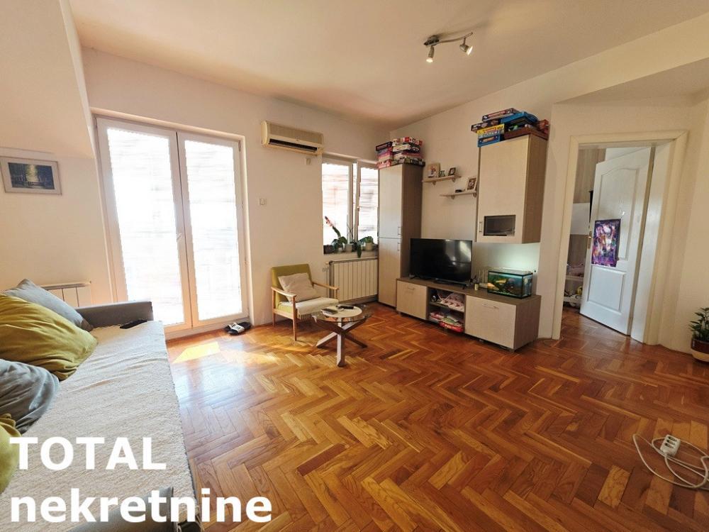 Glavna slika -Stan,NOVI SAD,BULEVAR EVROPE,kv: 41.00, € 119000, ID: 1102824