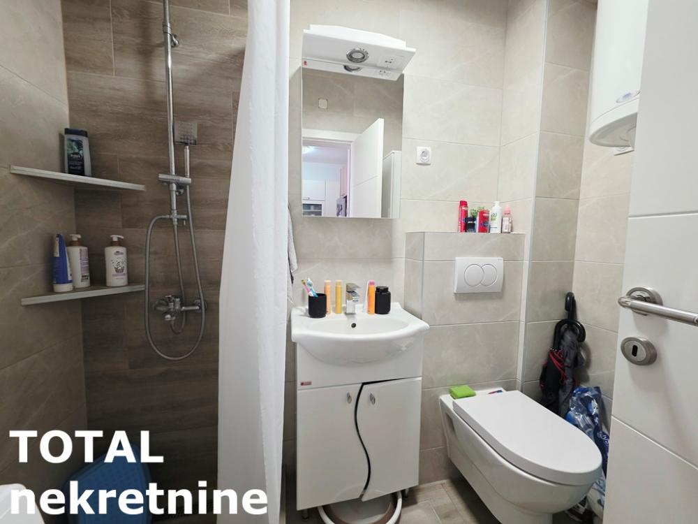 Slika 9 - Stan,NOVI SAD,BULEVAR EVROPE,kv: 41.00, € 119000, ID: 1102824