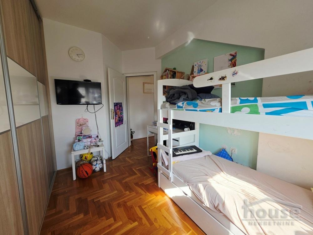 Slika 8 - Stan,NOVI SAD,BULEVAR EVROPE,kv: 41.00, € 119000, ID: 1065978