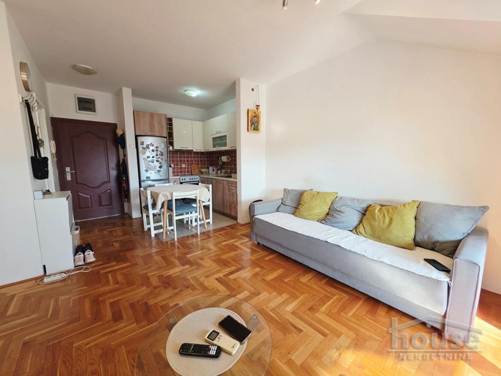 Slika 3 - Stan,NOVI SAD,BULEVAR EVROPE,kv: 41.00, € 119000, ID: 1065978