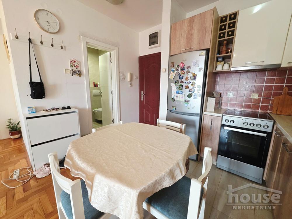 Slika 5 - Stan,NOVI SAD,BULEVAR EVROPE,kv: 41.00, € 119000, ID: 1065978