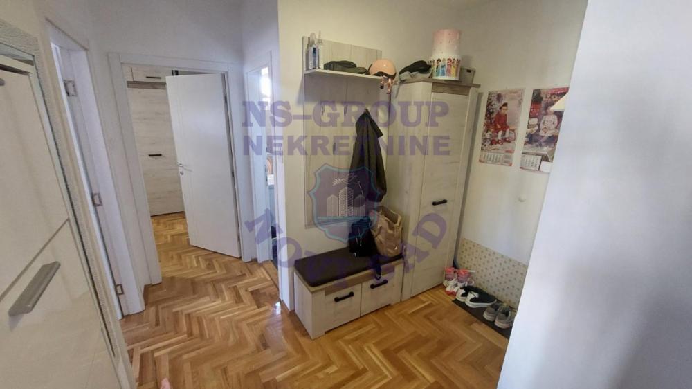 Slika 6 - Trosoban, 57m2, Telep Novi Sad, sa terasom, ima lift
