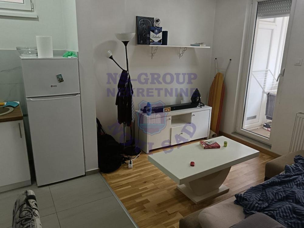 Slika 1 - Garsonjera 28m2 Nova Detelinara