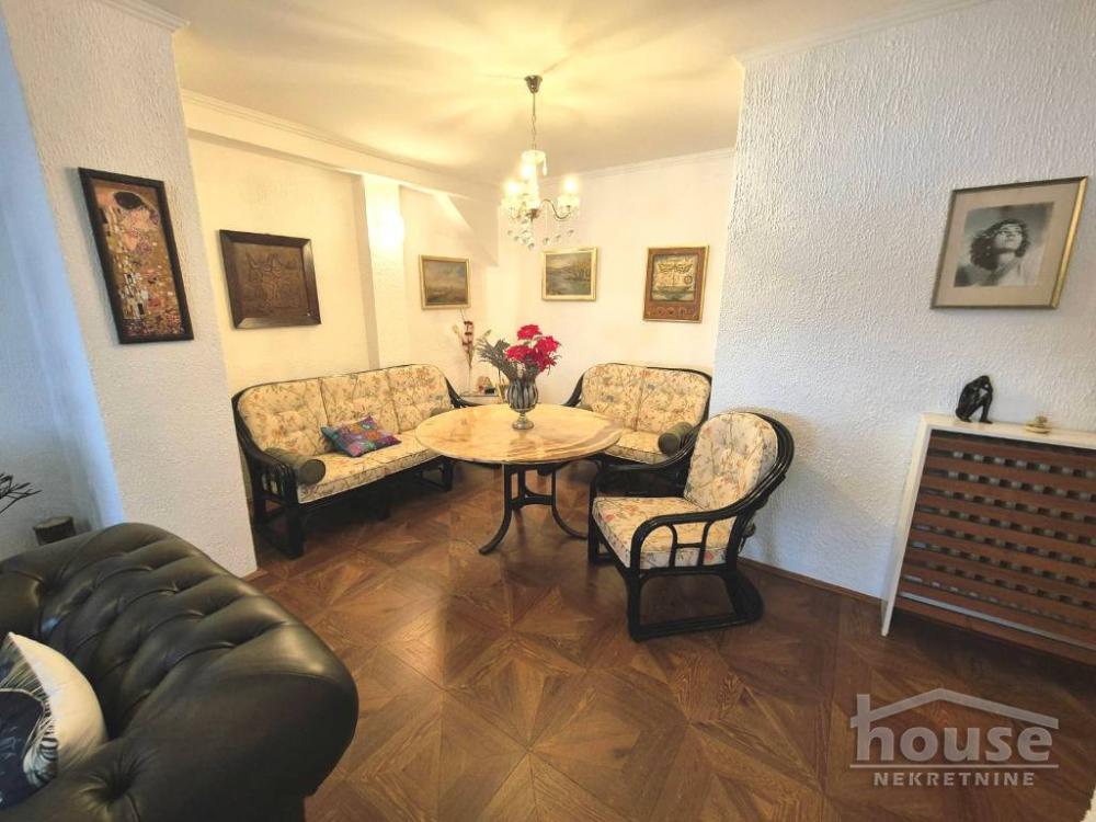 Slika 5 - Stan,NOVI SAD,CENTAR,kv: 115.00, € 290000, ID: 1065979