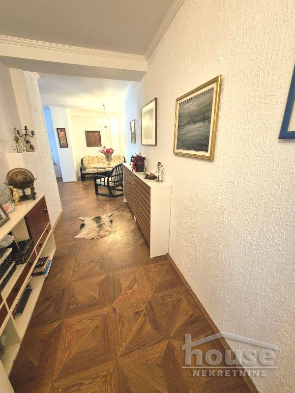Slika 3 - Stan,NOVI SAD,CENTAR,kv: 115.00, € 290000, ID: 1065979