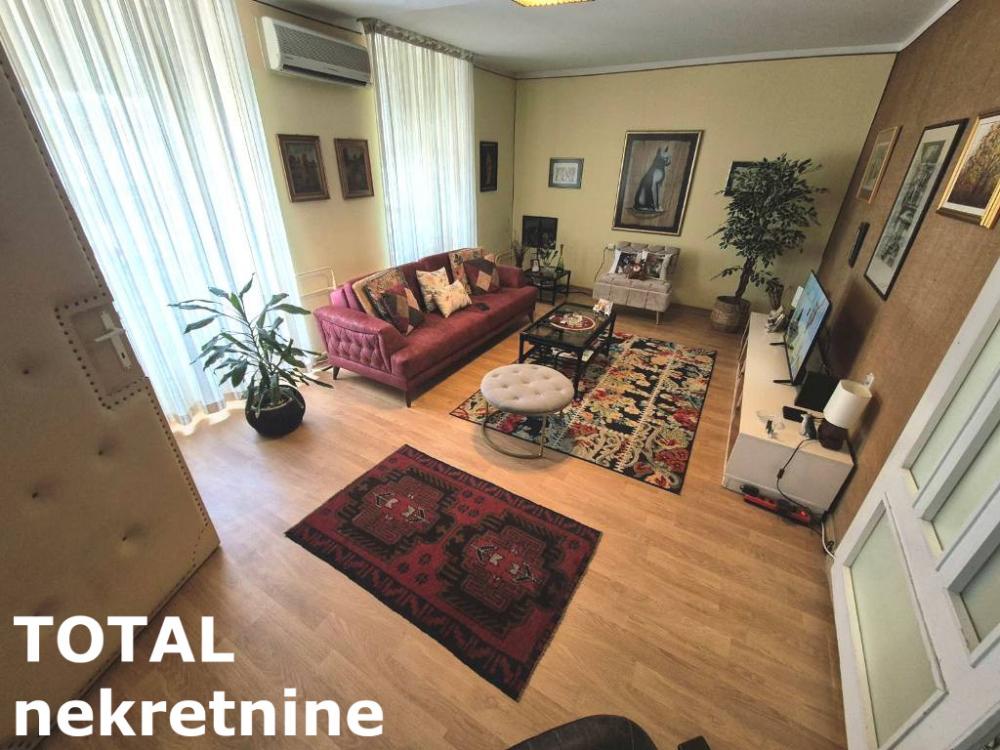Slika 10 - Stan,NOVI SAD,CENTAR,kv: 115.00, € 290000, ID: 1102825