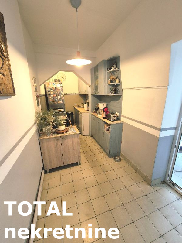 Slika 7 - Stan,NOVI SAD,CENTAR,kv: 115.00, € 290000, ID: 1102825