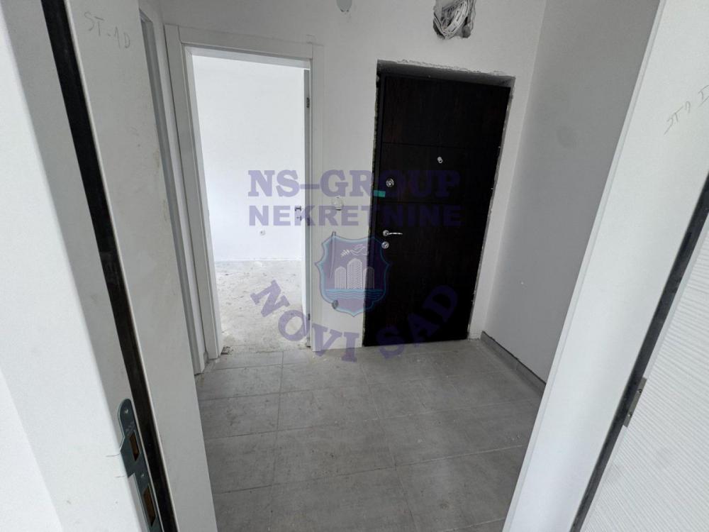 Slika 6 - Dvoiposoban, 42m2, Adice Novi Sad, sa terasom