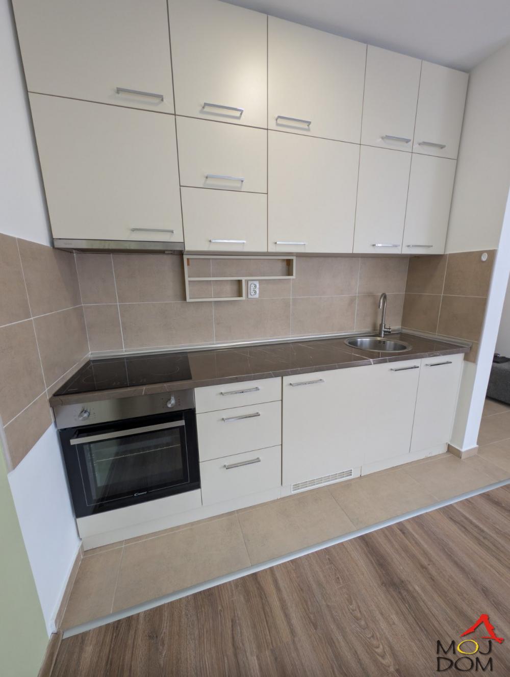 Slika 6 - Stan,NOVI SAD,ADICE,kv: 37, € 99000, ID: 1032475