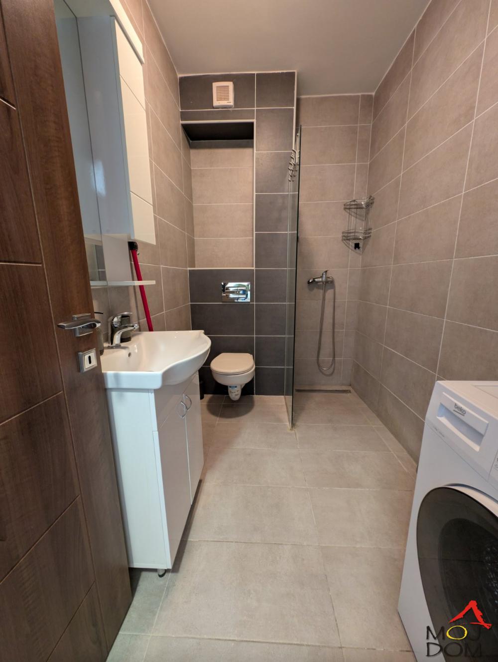 Slika 11 - Stan,NOVI SAD,ADICE,kv: 37, € 99000, ID: 1032475