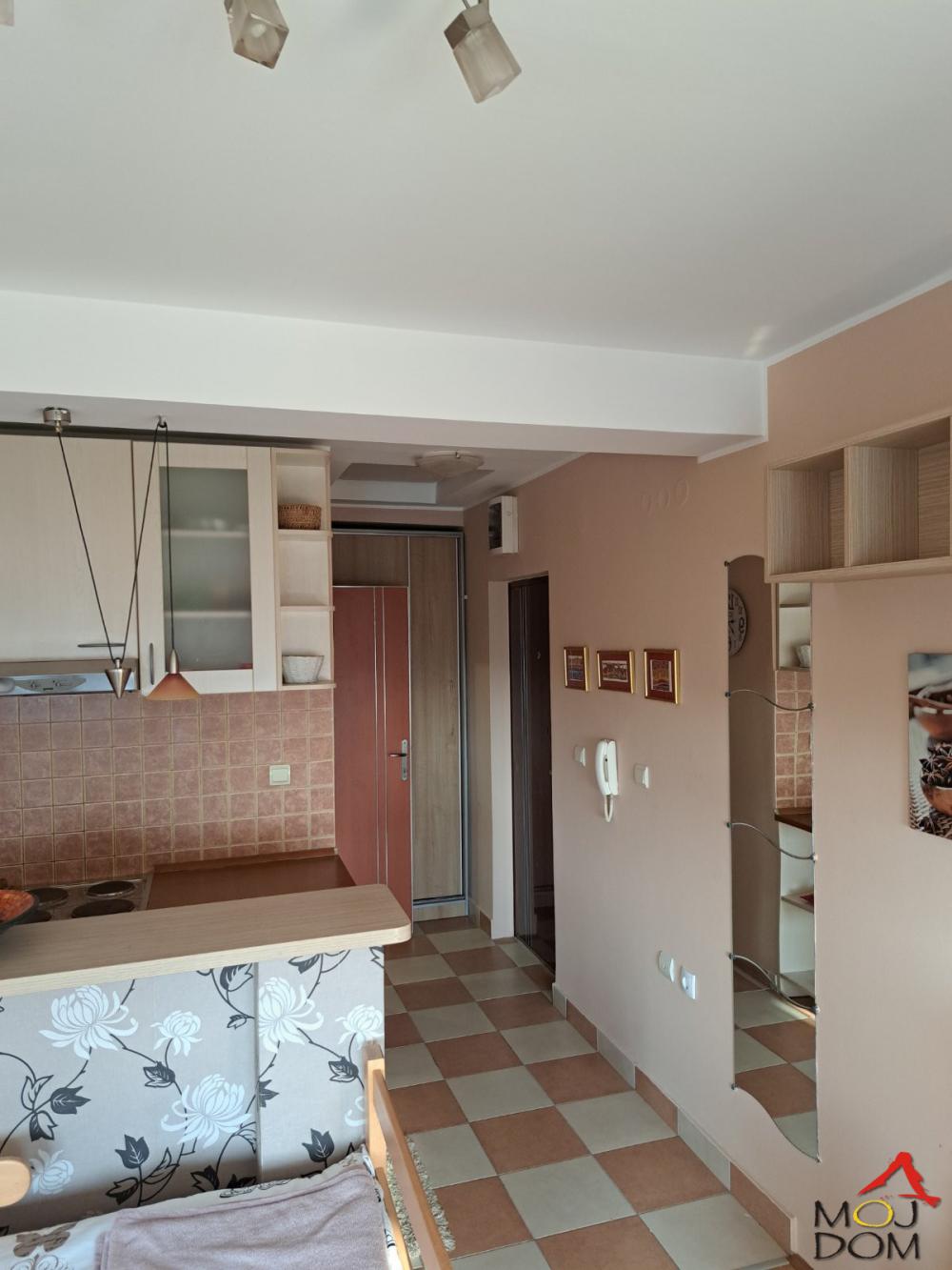 Slika 5 - Stan,NOVI SAD,TELEP,kv: 22, € 55600, ID: 1030653