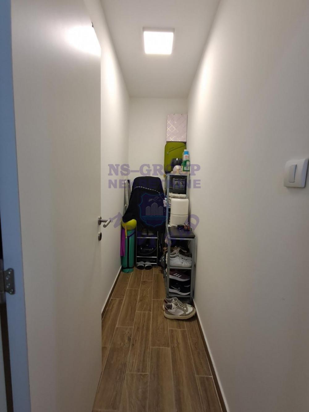 Slika 7 - Dvosoban, 45m2, Bulevar patrijarha Pavla (Somborski bulevar) Novi Sad, sa terasom, ima lift