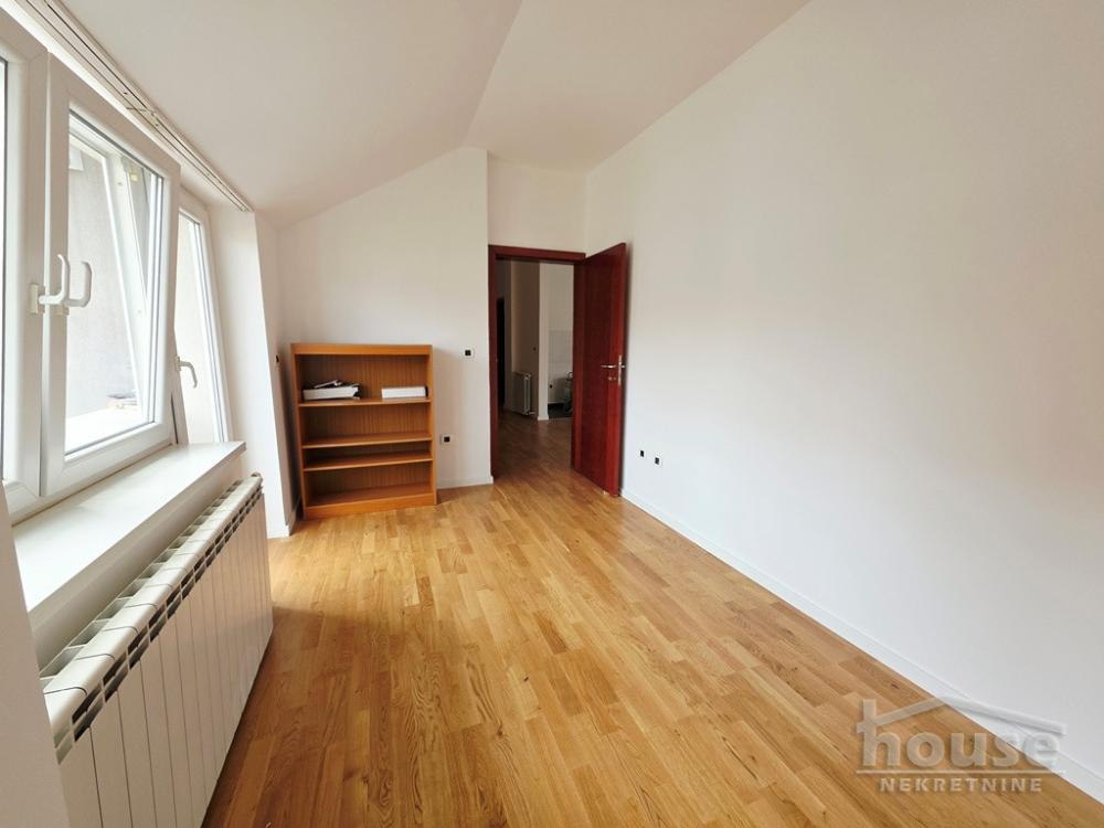 Slika 6 - Stan,NOVI SAD,BULEVAR,kv: 51.00, € 199000, ID: 1065980