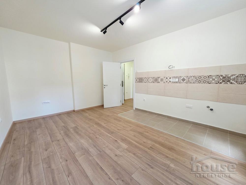Slika 2 - Stan,NOVI SAD,SAJAM,kv: 37.00, € 120000, ID: 1065964