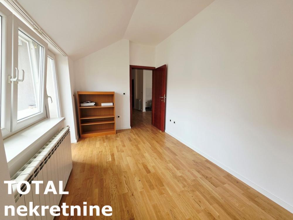 Slika 6 - Stan,NOVI SAD,BULEVAR,kv: 51.00, € 199000, ID: 1102826