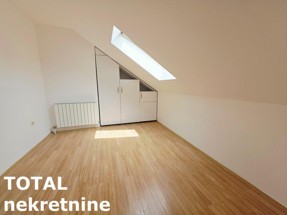 Slika 9 - Stan,NOVI SAD,BULEVAR,kv: 51.00, € 199000, ID: 1102826
