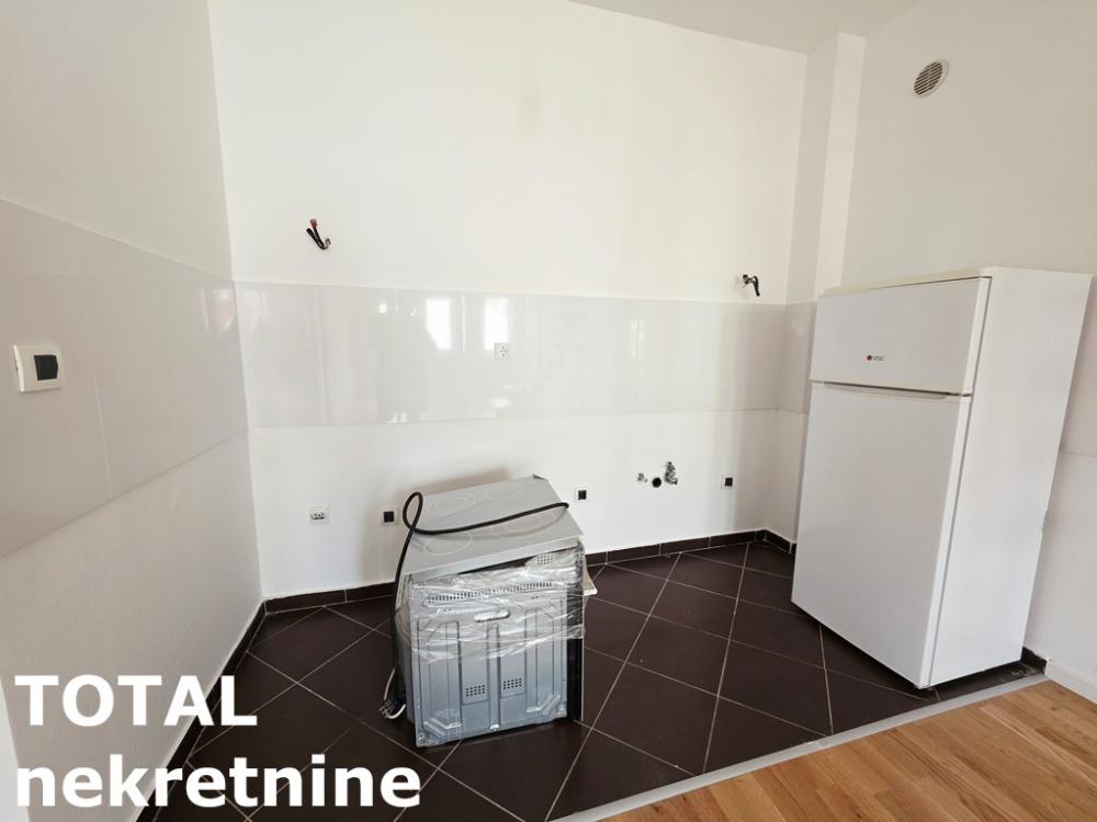 Slika 4 - Stan,NOVI SAD,BULEVAR,kv: 51.00, € 199000, ID: 1102826