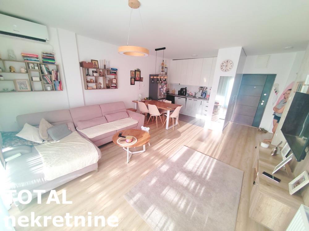 Slika 4 - Stan,NOVI SAD,LIPOV GAJ,kv: 51.00, € 120000, ID: 1102829