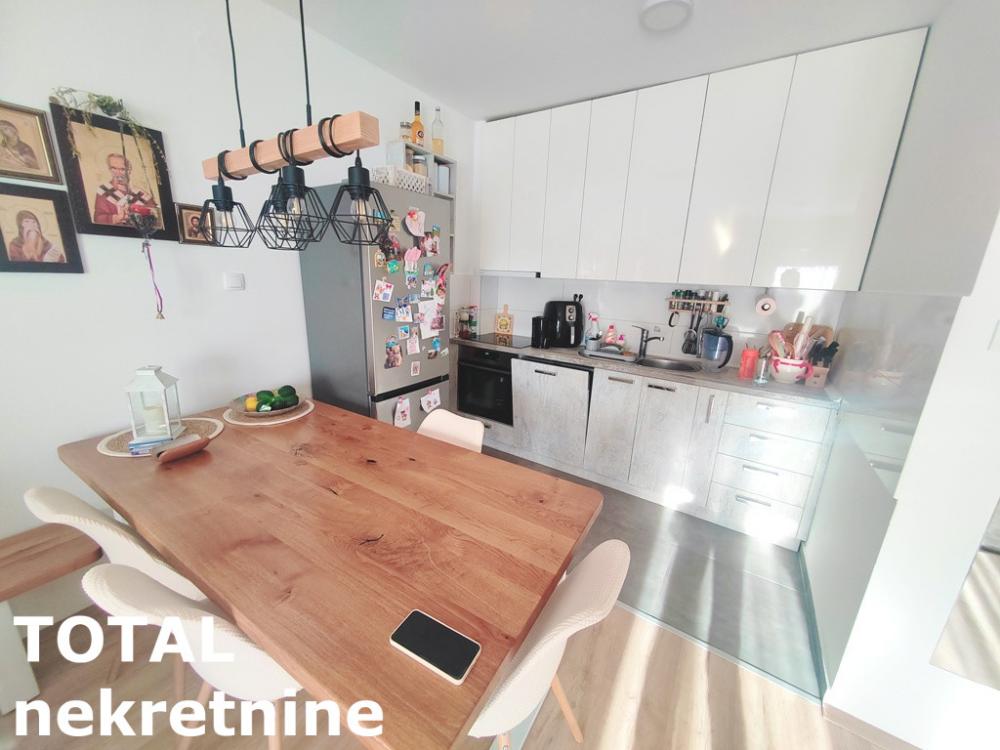 Slika 2 - Stan,NOVI SAD,LIPOV GAJ,kv: 51.00, € 120000, ID: 1102829
