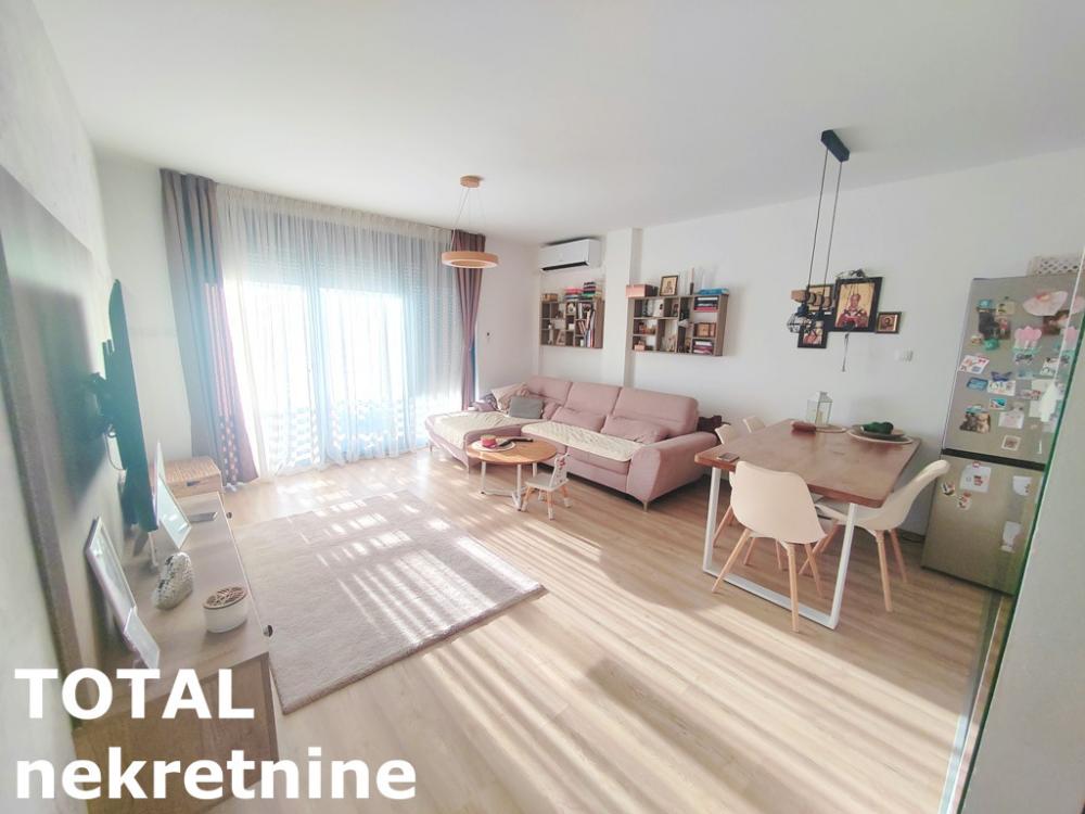 Slika 1 - Stan,NOVI SAD,LIPOV GAJ,kv: 51.00, € 120000, ID: 1102829