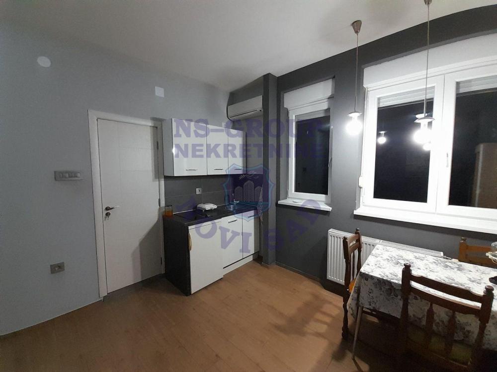 Slika 1 - Prodaja stana, 19m2, Novi Sad centar Novi Sad
