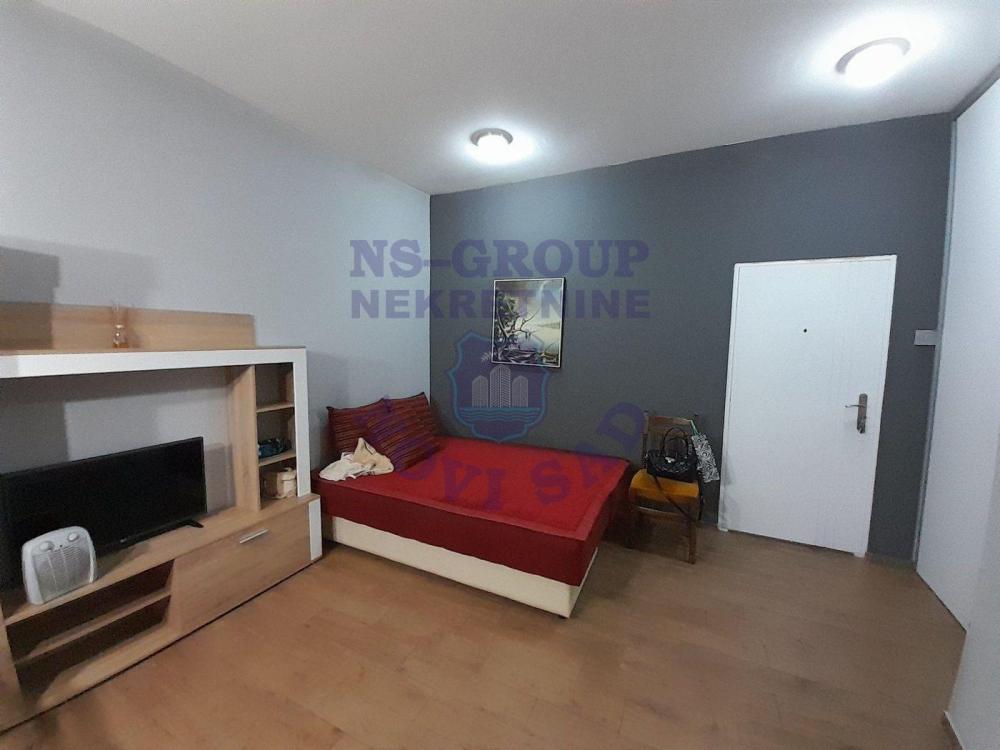Slika 3 - Prodaja stana, 19m2, Novi Sad centar Novi Sad