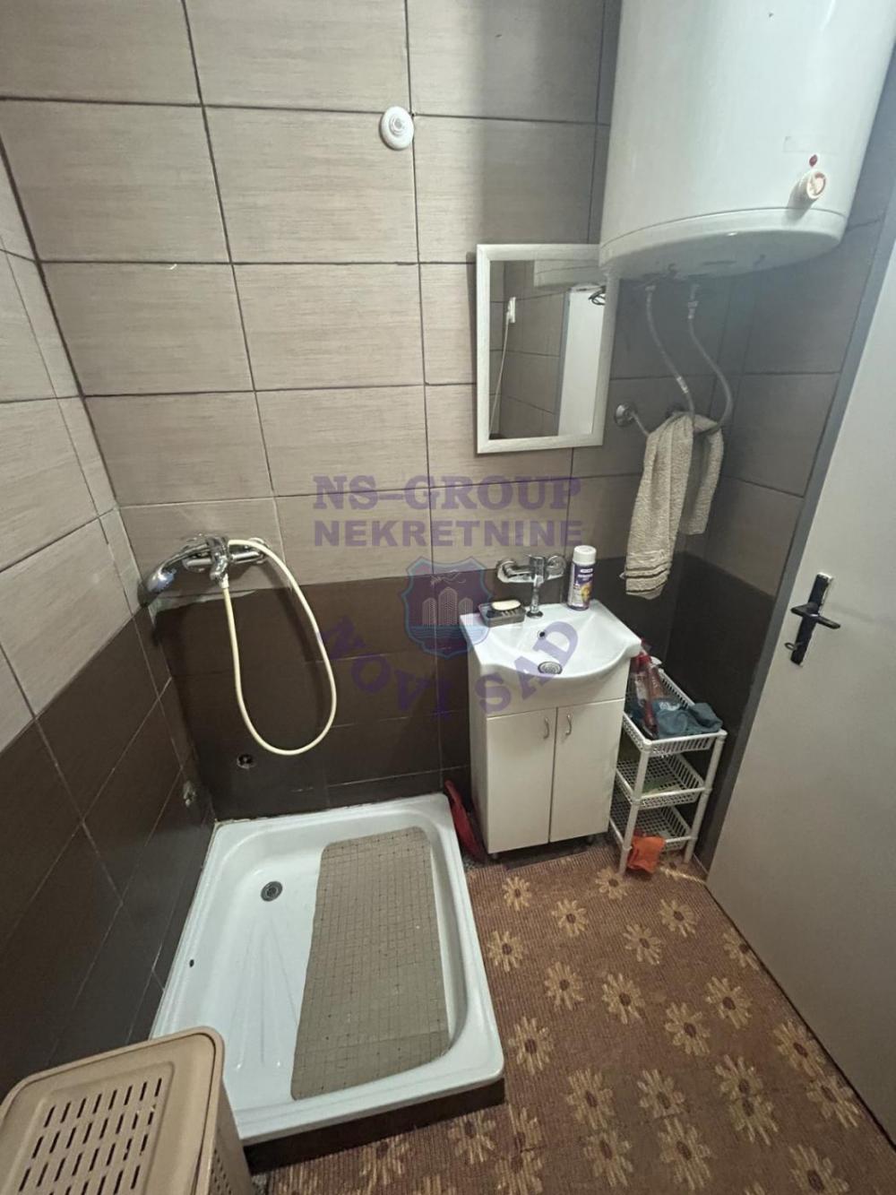 Slika 6 - Dvosoban, 46m2, Satelit Novi Sad, sa terasom