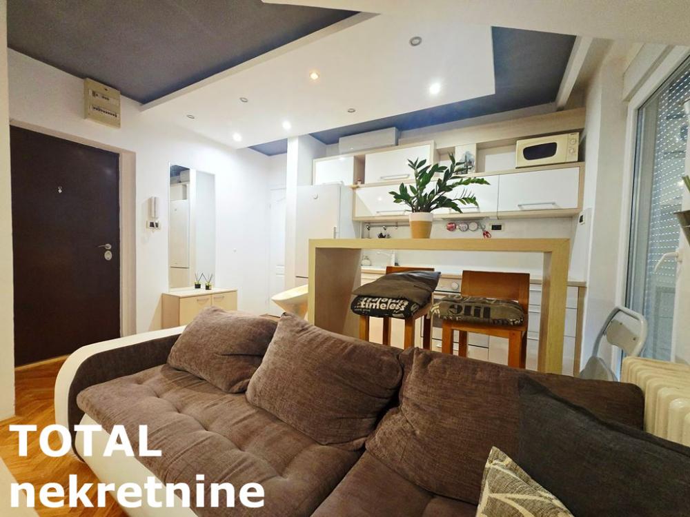 Slika 3 - Stan,NOVI SAD,CENTAR,kv: 40.00, € 116000, ID: 1102866