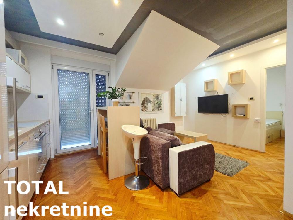 Slika 4 - Stan,NOVI SAD,CENTAR,kv: 40.00, € 116000, ID: 1102866