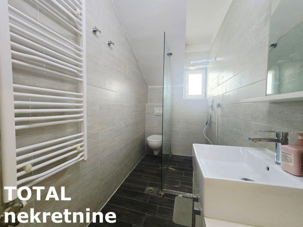 Slika 9 - Stan,NOVI SAD,CENTAR,kv: 40.00, € 116000, ID: 1102866