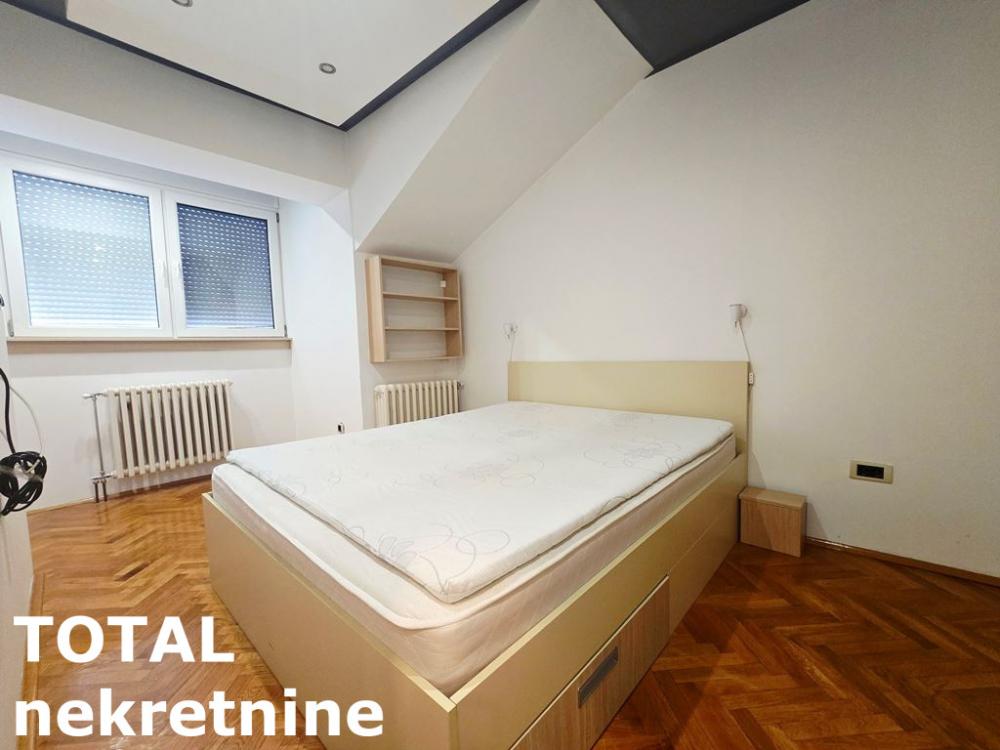 Slika 8 - Stan,NOVI SAD,CENTAR,kv: 40.00, € 116000, ID: 1102866