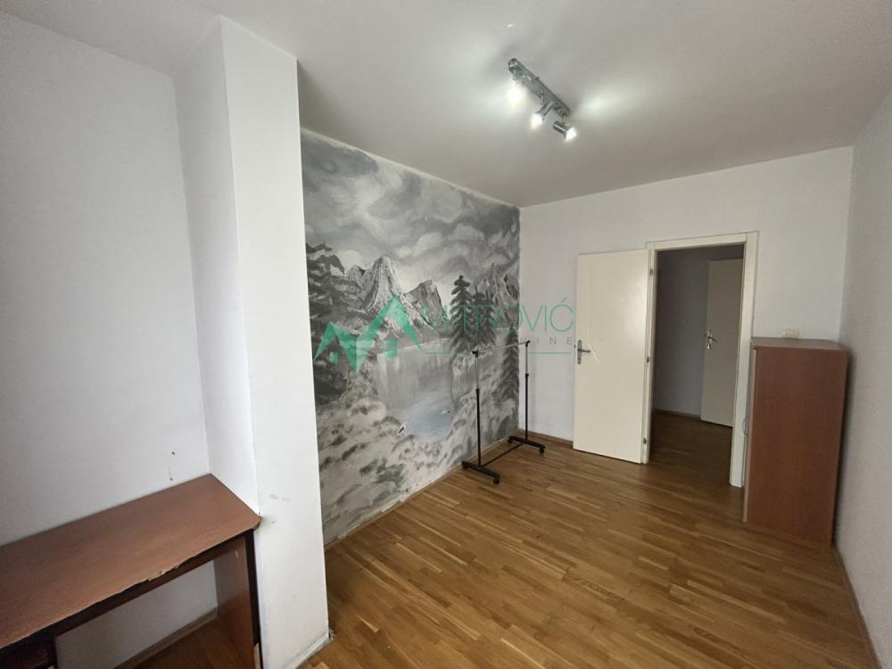 Slika 4 - Trosoban stan, Nova Detelinara  (agencijska šifra oglasa: 1002835) 