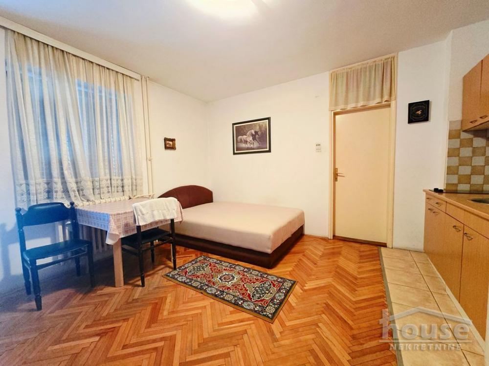 Slika 1 - Stan,NOVI SAD,GRBAVICA,kv: 27.00, € 88000, ID: 1066006