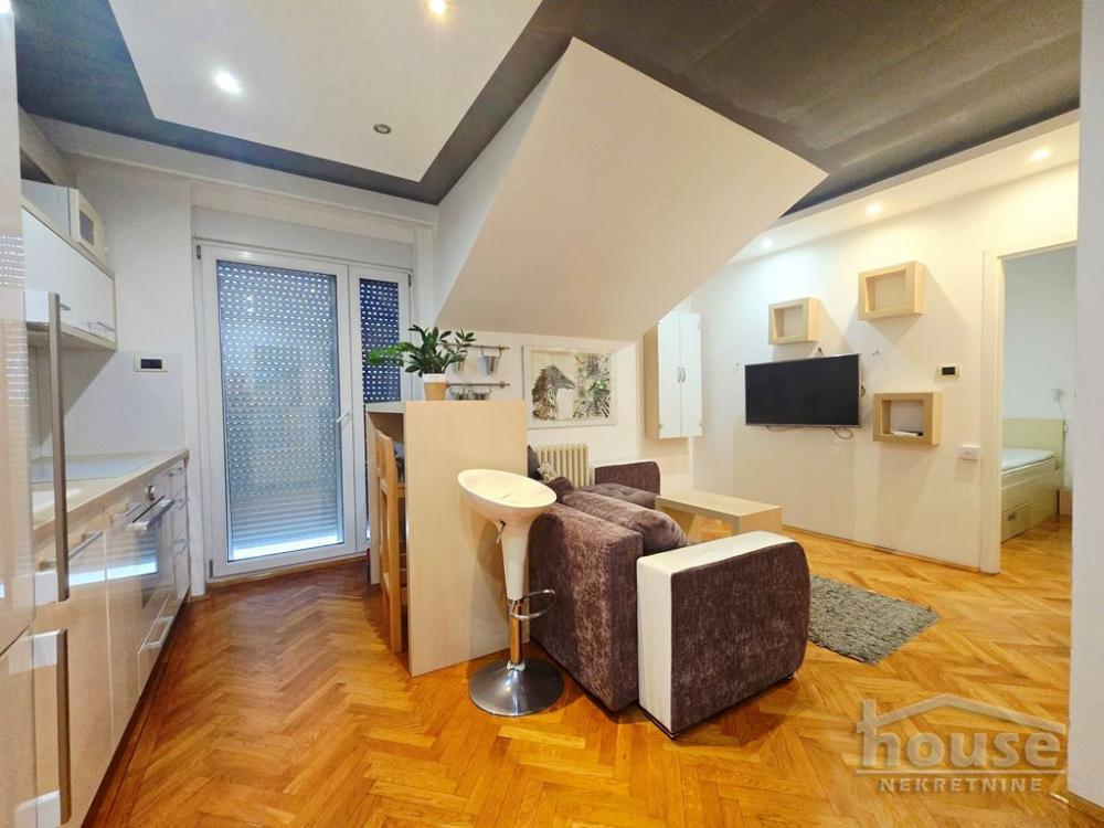 Slika 4 - Stan,NOVI SAD,CENTAR,kv: 40.00, € 116000, ID: 1066020