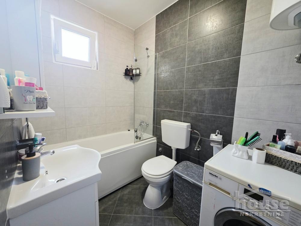 Slika 10 - Stan,NOVI SAD,TELEP,kv: 57.00, € 176000, ID: 1066013