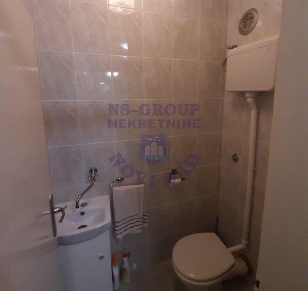 Slika 11 - Trosoban stan, atraktivna lokacija, Grbavica, šifra u bazi 574162, a na sajtu je 547042