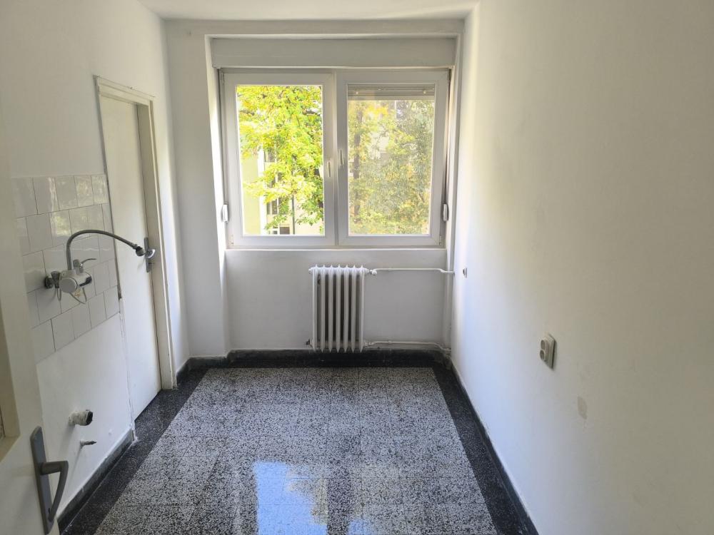 Slika 6 - Stan,NOVI SAD,ŽELEZNIČKA STANICA,kv: 56.00, € 146300, ID: 1059331