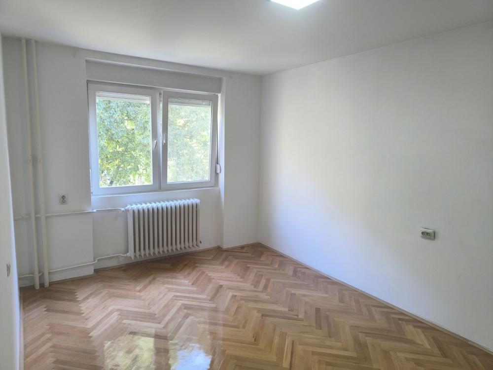 Slika 4 - Stan,NOVI SAD,ŽELEZNIČKA STANICA,kv: 56.00, € 146300, ID: 1059331