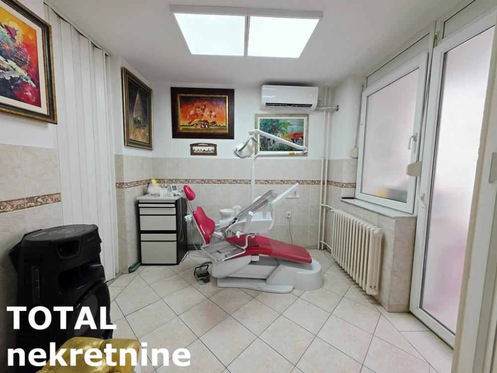 Slika 3 - Stan,NOVI SAD,CENTAR,kv: 37.00, € 110000, ID: 1102855