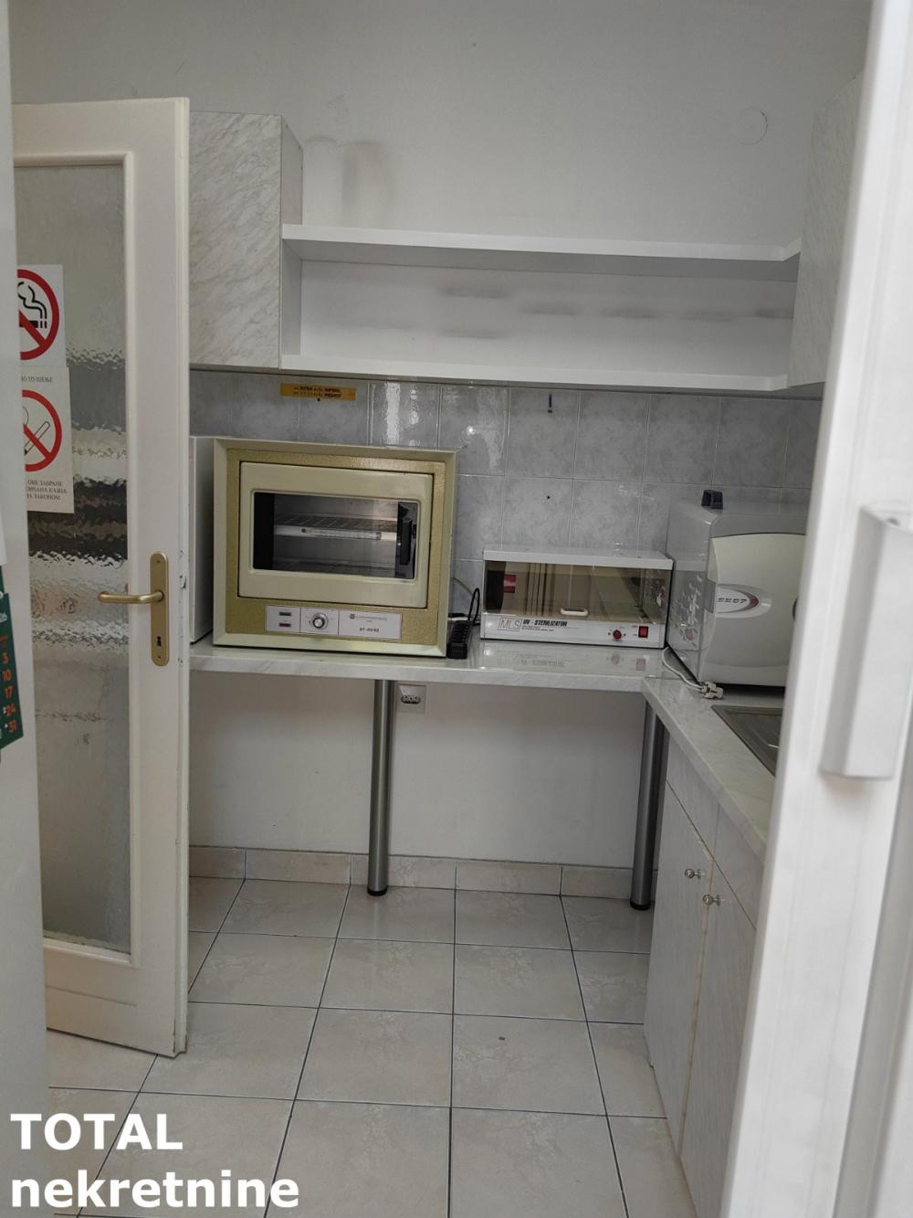 Slika 6 - Stan,NOVI SAD,CENTAR,kv: 37.00, € 110000, ID: 1102855